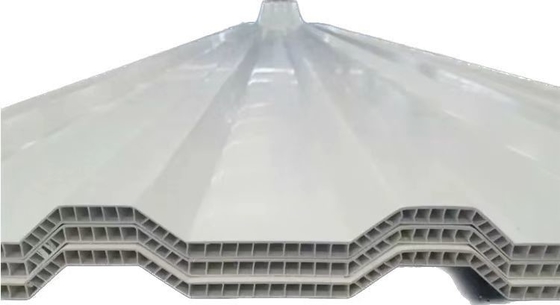 Spessore ondulato dello strato 10mm del tetto della cavità della parete del gemello del PVC per lo stabilimento chimico del rivestimento della parete