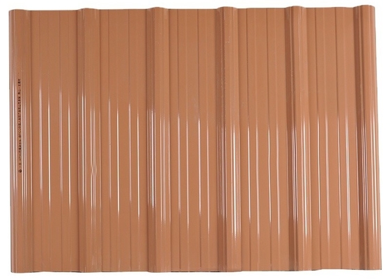 Mattonelle di tetto di plastica impermeabili del PVC di forma ondulata con la larghezza degli accessori 1130mm